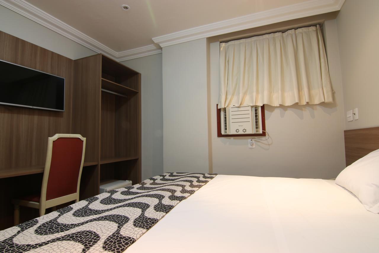 Quarto Duplo Standard